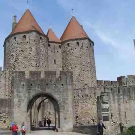 La Maison Rue Nadaud, Au Pied Des Remparts Holiday home