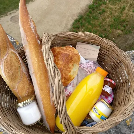 La Maison Rue Nadaud, Au Pied Des Remparts *