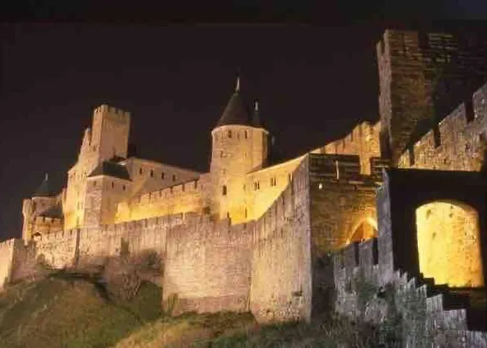 La Maison Rue Nadaud, Au Pied Des Remparts Holiday home Carcassonne