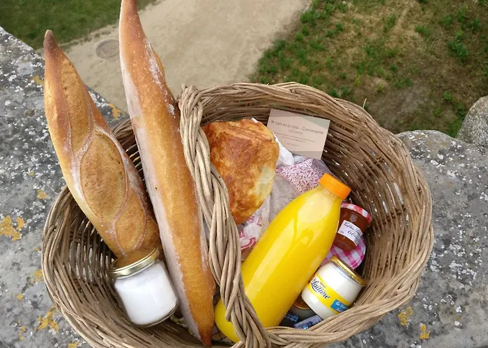 La Maison Rue Nadaud, Au Pied Des Remparts *